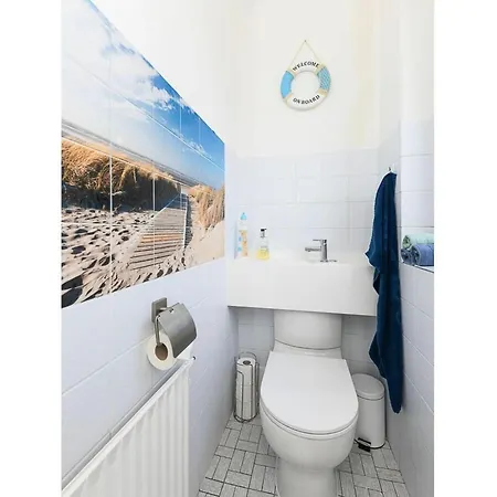 Apartment With 1 Bedroom *